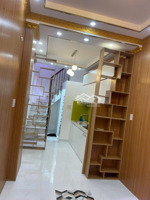 nhà đẹp hẻm hồ bá kiện 2 lầu st