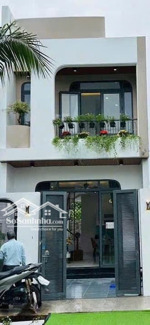 nhà đẹp ở ngay 50,7m2 4tỷ150 hẻm oto, vườn lài, quận 12, sổ hồng riêng