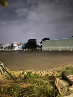 cho thuê mặt bằng trống 3.000m2 đã láng nền. khu vui chơi thể thao ăn uống ngoài trời quận 7 cũ