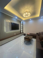 nhà mới kính coong âu cơ. tặng full nội thất. dt 40/45m2, 3tầng, mt 11m. giá chào nhỉnh 3 tỷ tây hồ