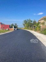 chính chủ cần bán 60m2(6x10m) sử dụng 70m2. mặt đường nhựa 8m. lô góc ngõ thông 3m kim côn