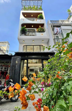 tôi cần bán gấp nhà giá 3tỷ5/73,2m2 đường nguyễn ngọc lộc, p14, quận 10. sát mặt tiền đường 3tháng2