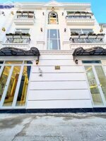 Nhà 1 trệt 2 lầu Full nội thất - Cách Trường Đại Học Y Dược Cần Thơ 500m