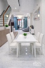 nhà đẹp, nội thất mới, chỉ việc vào ở mặt tiền chợ tân mỹ quận 7