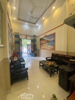 nhà 2 tầng 87m nở hậu hxh đỗ cổng