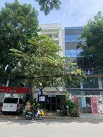 cực hiếm!mặt tiền nguyễn văn hưởng q2.dt 6x20 kết cấu 5 tầng giá chỉ 50 tỷ.không còn căn thứ 2 bán!