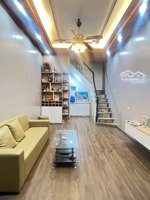 bán nhà sát mặt phố quang trung, phố cổ hà đông. sát đường tàu trên cao. dt:25m2.mt.3,5m.