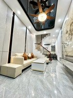 bán nhà ngõ 84 ngọc khánh -ba đình, làng xóm vin giảng võ, nhà đẹp full nội thất - gần phố, gần oto