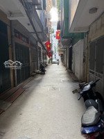 cần bán nhà - phân lô oto chạy vòng quanh oto đỗ cửa -view thái hà ở ngay