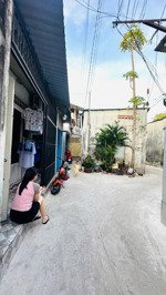 nhà đường 8,linh xuân,thủ đức,hẻm bagac cách mt tầm 50m,gần chợ xuân hiệp,sổ hồng,giá chỉ 2,3 tỷ