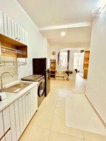 cho thuê căn hộ cao cấp ngay cầu kiệu rộng 45m2 siêu vuýp