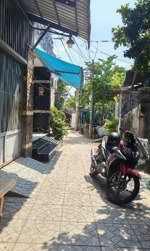 rẻ 50% thị trường - bán nhà c4 cũ 155.6m2 (8x20), chỉ 5.5tỷ tl, lã xuân oai, tăng nhơn phú a, q9