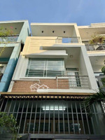 kẹt tiền bán gấp nhà nguyễn thái sơn. phường 4. gò vấp. giá 4 tỷ 990. diện tích: 4 x 12m.