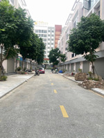 bán lô xẻ khe ngay gần khu chung cư tại dự án t&t giá rẻ chính chủ.