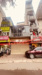 siêu đẹp! cho thuê nhà mặt phố hàng gà, dt: 30m2 x 2t, mt: 4m. giá 40tr/tháng