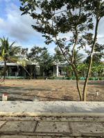 tôi chính chủ cần bán lô đất suối cát, giáp quốc lộ 1a vài bước chân