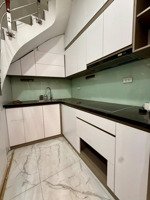 gấp!!! bán nhà đội cấn, lô góc, ngõ thông bagac, dân xây kcbt chắc chắn, 27m*5t full nt về ở ngay