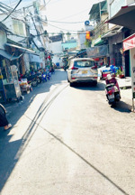 dương bá trạc, hxh , 4m*11m2 , 2 tầng, chỉ hơn 4ty xíu , xem nhà ngay !