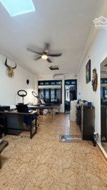 chỉ hơn 30 tỷ, nhà mặt phố, lõi phố cổ, hk hoàn kiếm, ở kết hợp kinh doanh cực hiếm. 40m*5 tầng.