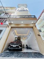 đẳng cấp oto vào nhà 6 tầng thang máy lô góc 60m nội thất đẳng cấp thượng lưu