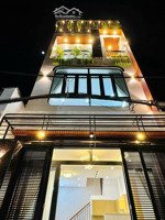 cần tiền bán gấp nhà hoàng diệu 2. linh trung. thủ đức. giá 4 tỷ 590. 4 x 12m.