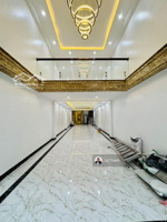 cực phẩm đầm trấu - ô tô dừng đỗ ngày đêm - 6 tầng thang máy - kinh doanh văn phòng thuận tiện