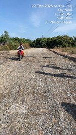 gần ngay khu công nghiệp hiệp thạnh 1117m2 đất chỉ với 750 tr hết đất .siêu phẩm làm vườn .