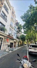 phân lô dân trí cao view hồ ô tô tránh lạc long quân, 84m2 6 tầng mt: 5.5m an ninh tốt, giá: 34 tỷ