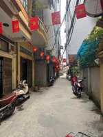 chính chủ bán nhà tân ấp, phúc xá, ba đình. dt 31m2, nhà mới, 5 tầng, mặt tiền 4.7m2