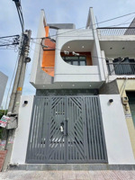 bán căn nhà đẹp giá tốt ngay trung tâm phường long phước- gần trường đại học luật