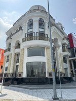 bán góc 2 mặt tiền ngay phạm văn đồng 15 x30m xd h 7 tầng, thu nhập 250tr/tháng giá 50 tỷ