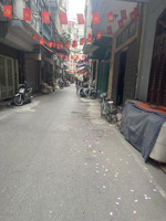 bán đất kim ngưu - hai bà trưng. dt 176m2 x mt 7m. giá 34.8 tỷ ( có tl). ngõ oto ra vào thuận tiện