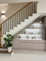 bán nhà 3 tầng 100m2 đầy tầm huyết, nghệ thuật, đối diện sân bóng tại kđt mỹ gia an khánh