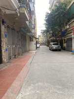 bán nhà phân lô lô góc thang máy - ô tô hoàng quốc việt dt: 55m, nhà: 6t, mt: 5.5m, giá: 20.8