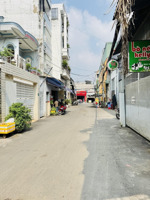 nhà chính chủ ngay công viên làng hoa, gò vấp, hẻm xe hơi 8m, 2 tầng 2pn 3wc, 4m x 14m sổ vuông vức