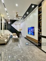 cuối năm bán gấp quan nhân 205tr/m với 1 căn nhà mới kính kong, cho em hỏi ở đâu có ạ ?