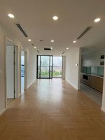 tôi cần bán gấp căn 165m 4pn duy nhất tòa ,giá 22 tỷ.lh 