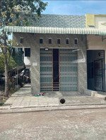 chủ ngộp cần ra ngay dãy trọ 7phòng và 1kiot cho thuê chỉ 1tỷ190 full thổ cư ở mỹ phước, bến cát