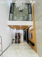 Cần bán nhà Cách Mạng Tháng 8 Quận 3 giá 8,99 TỶ