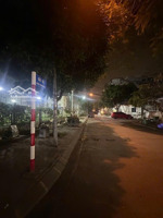 bán đất tặng nhà phố thanh am dt 130 m x2 tầng x8 mt giá đầu tư hơn 100tr/m vỉa hè kd ô tô tránh .