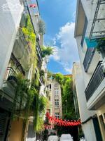 Bán Nhà Phân Lô VIP Lê Văn Lương - Cầu Giấy, 100m2, Ô tô Đỗ Ngày Đêm, Thô 4 Tầng, 35 Tỷ