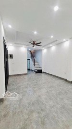 ô tô đỗ cổng phố giáp bát nhà đẹp 2 thoáng ngõ thông tứ tung kinh doanh 47m x5t giá nhỉnh 9 tỷ