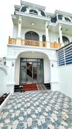 NHÀ MỚI XÂY MẶT TIỀN TRỤC CHÍNH KHU HOÀNG HẢO,TPVL