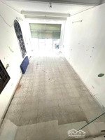 bán nhà mặt phố hào nam 73m², mt 4.6m, vỉa hè rộng, kinh doanh tốt