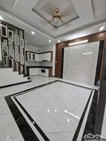 phân lô, ngõ thông, bát khối, long biên 35m x 5 tầng 5,9 tỷ có tl