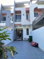 cho thuê nhà đường dx 043 phường phú mỹ, tp.thủ dầu một - nhà 1 trệt 1 lầu nội thất như hình: 3 ph