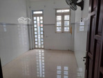 cho thuê nhà nguyên căn hẻm rộng 8m với 6 phòng ngủ và 3 toilet
