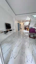 cho thuê nhà mới đẹp lung linh hoàng văn thụ p4 tân bình ngay vòng xoay lăng gia cả