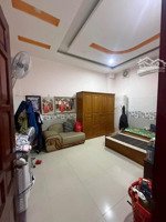 bán nhà mặt tiền 3 tầng, vị trí siêu vip, hướng đông, đủ công năng, trung tâm tp