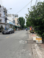 duy nhất còn 1 căn nhà mặt tiền đường 185 đang bán ra thị trường 108m2. giá chỉ 9,7 tỷ tl